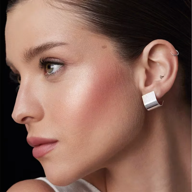 Pó Compacto Facial Iluminador Gold Make B. 5,4g
